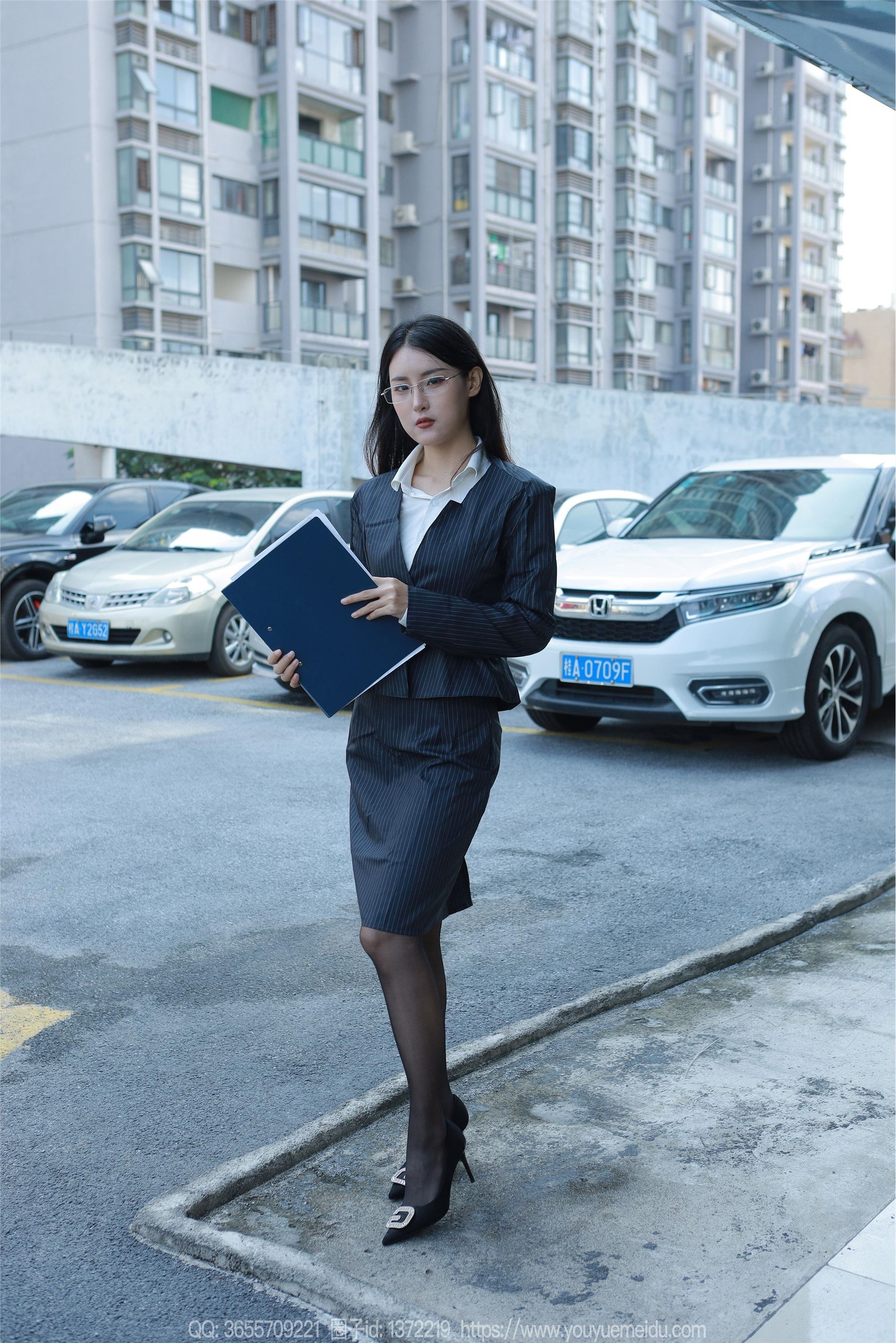 IESS异思趣向  2023.11.03 丝享家 1576 小宝《懂事早到女人》